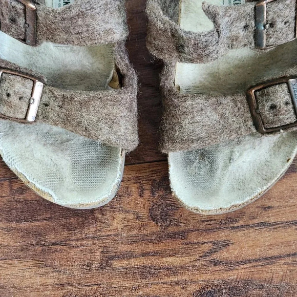 Birkenstock 230 Womens Happy Lamb Sandals Size 36 Wool Felt Hippie - Picture 3 of 10